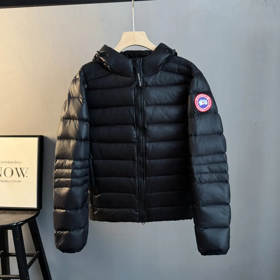 Crofton Lightweight Hooded Puffer Jacket D44024833