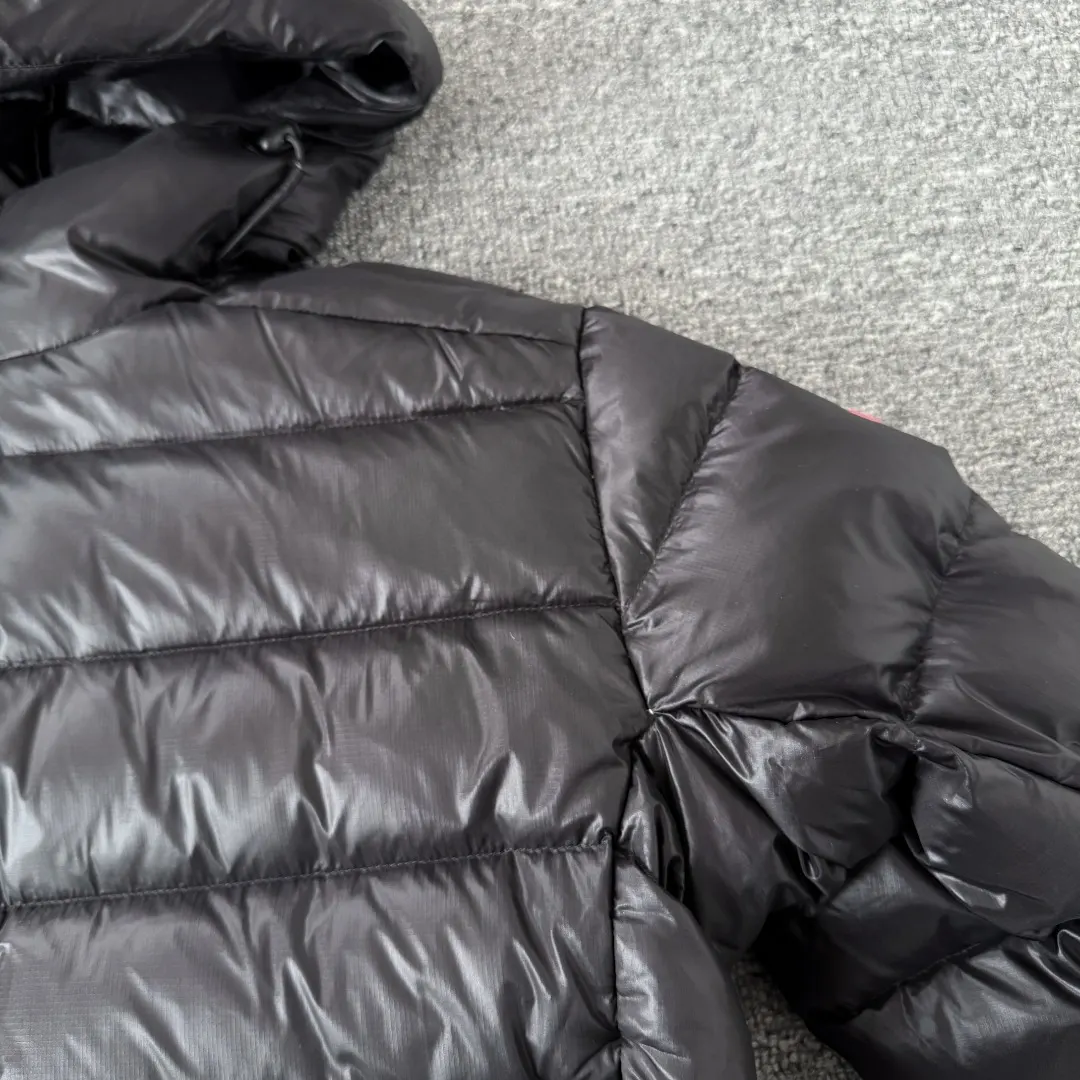 Crofton Lightweight Hooded Puffer Jacket D44024833 — view 4