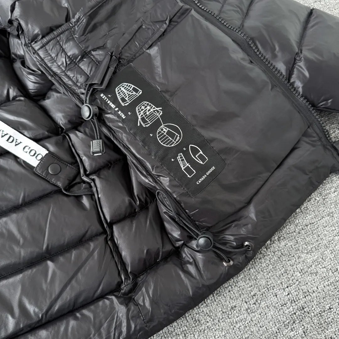 Crofton Lightweight Hooded Puffer Jacket D44024833 — view 10