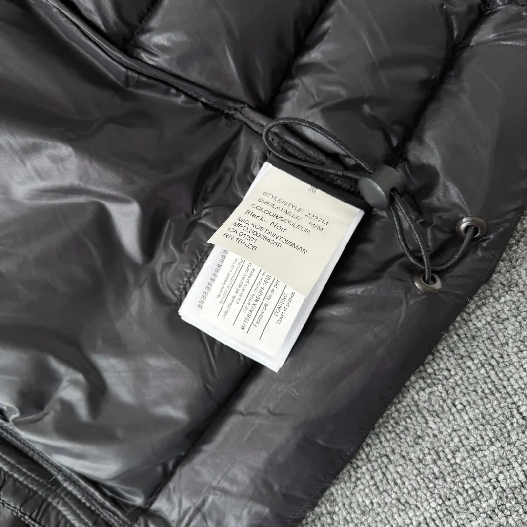 Crofton Lightweight Hooded Puffer Jacket D44024833 — view 12