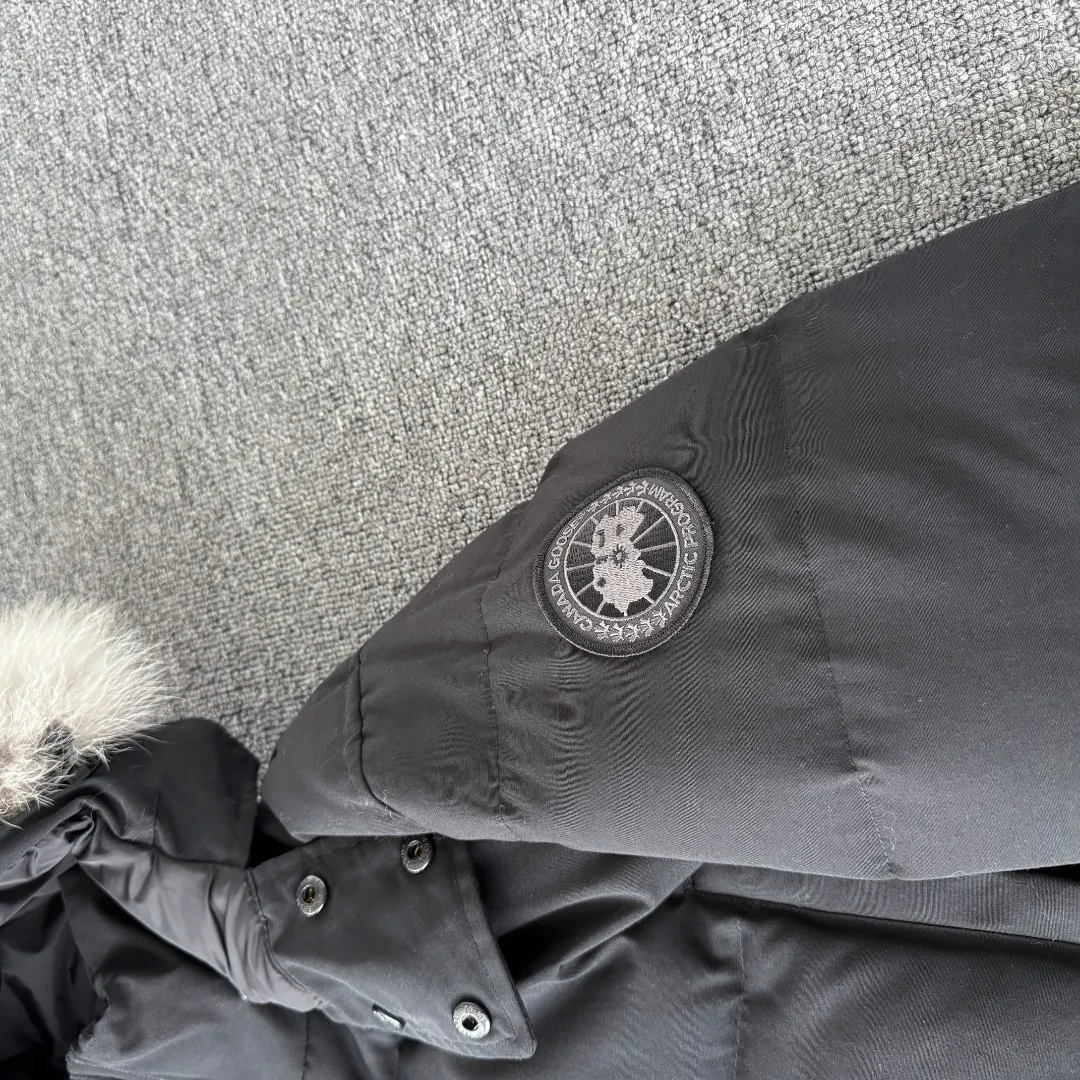 Wyndham Fur-Trimmed Down Parka D44024698 — view 5