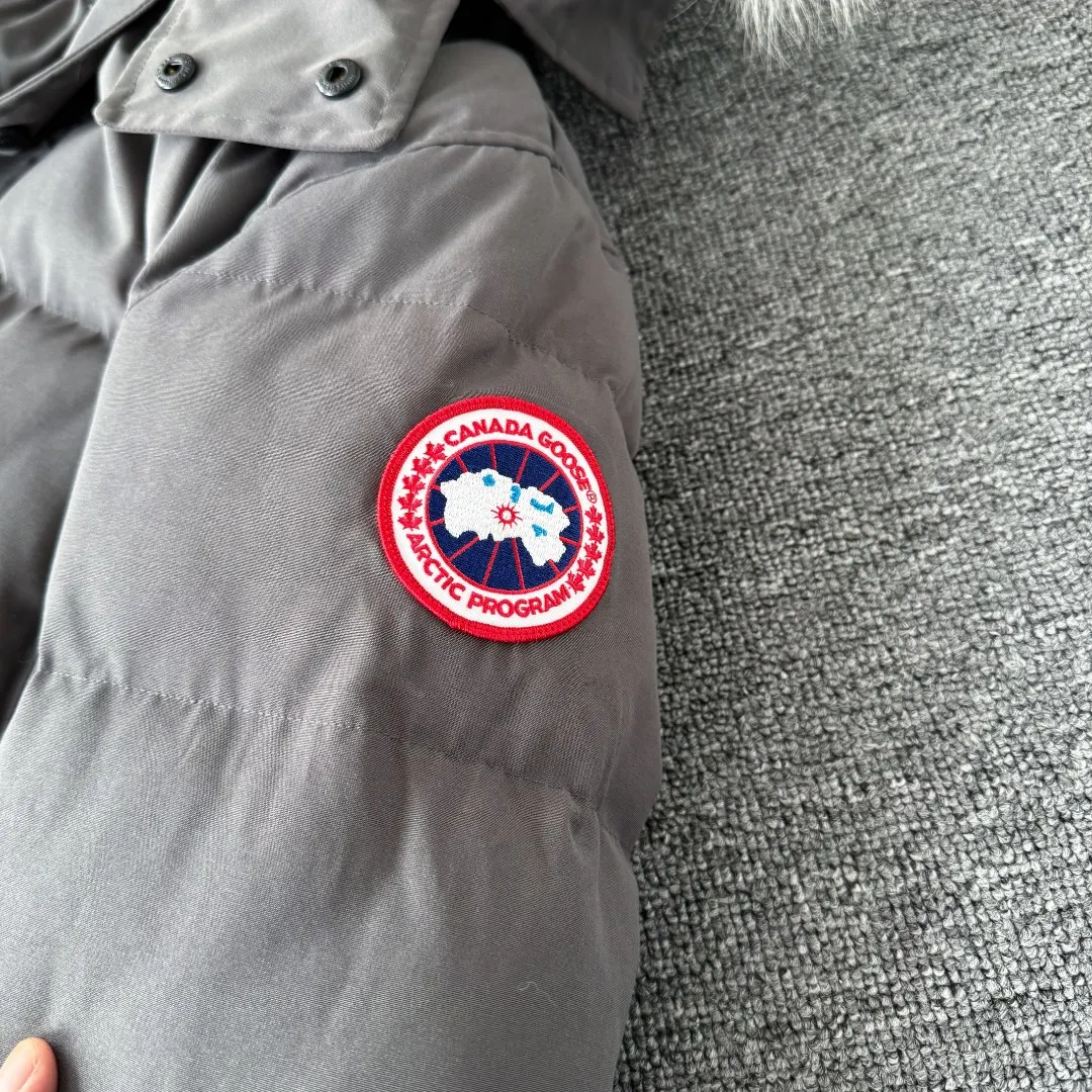 Wyndham Fur-Trimmed Down Parka D44024700 — view 9