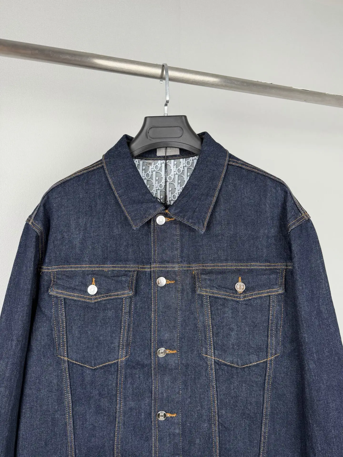 Oblique Lining Denim Trucker Jacket D44021388 — view 2
