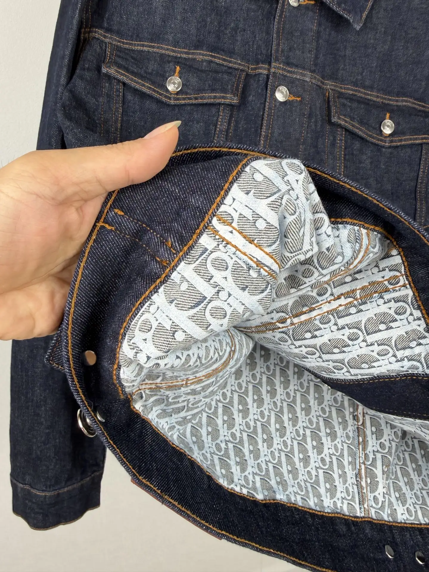 Oblique Lining Denim Trucker Jacket D44021388 — view 9