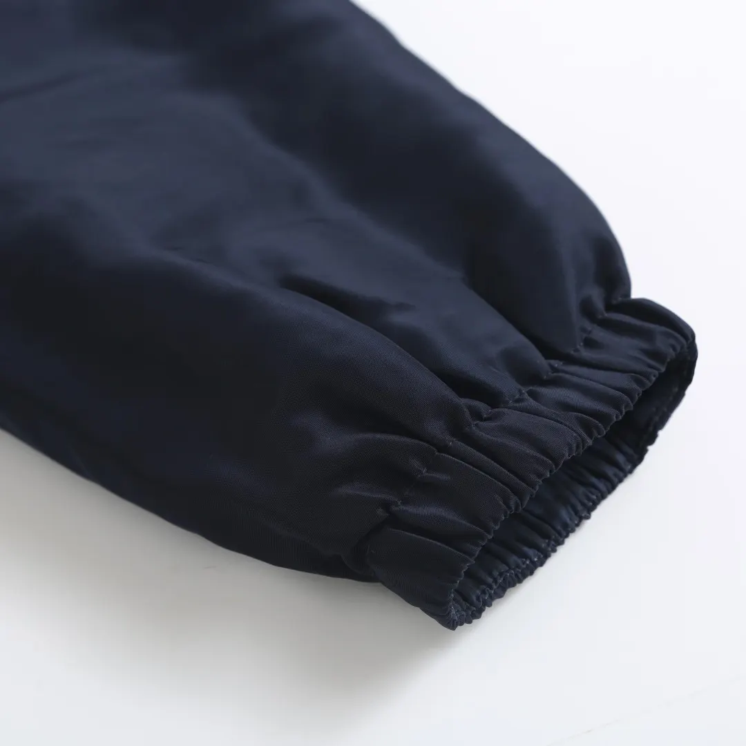 Reversible Logo-Embroidered Hooded Jacket D44021210 — view 8