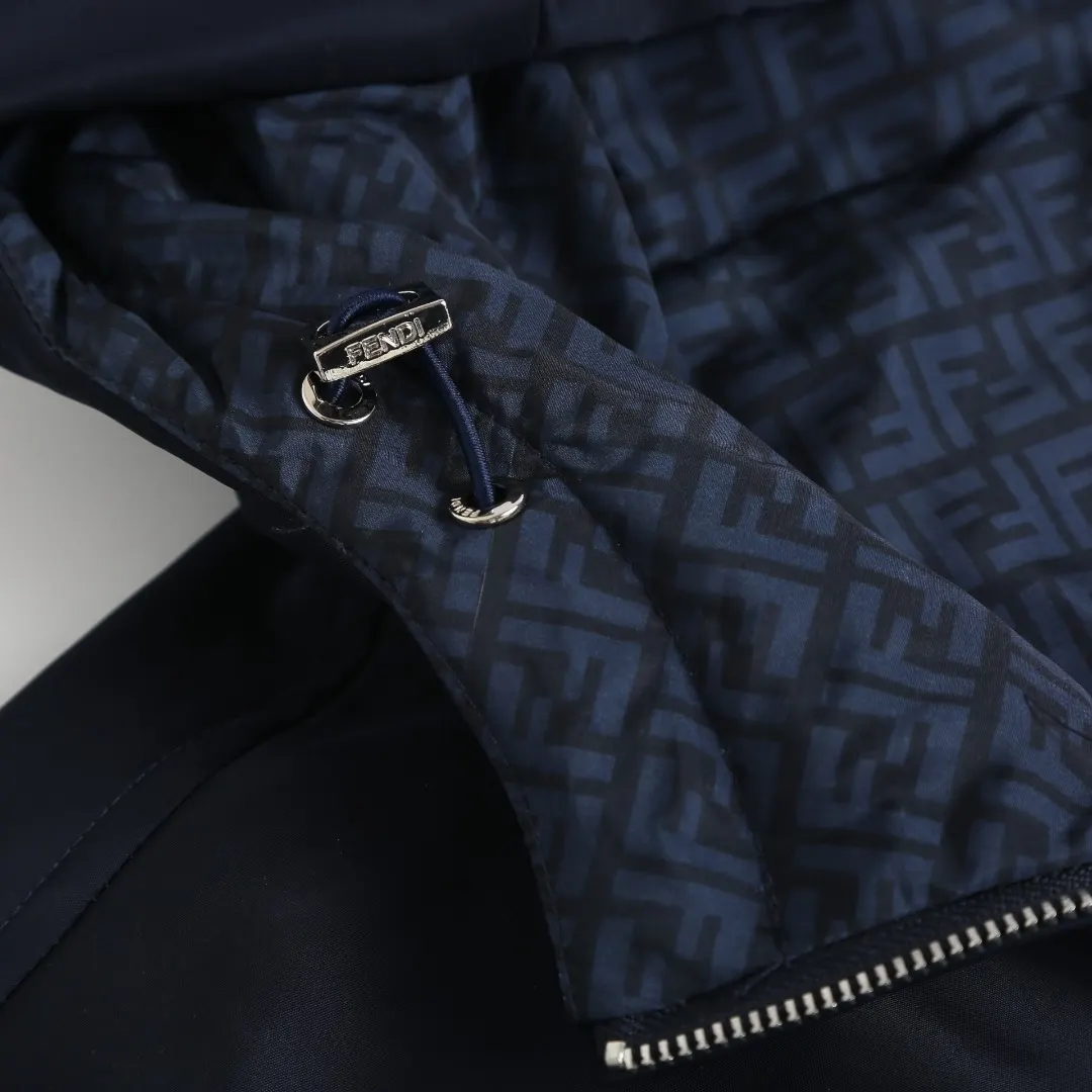 Reversible Logo-Embroidered Hooded Jacket D44021210 — view 9