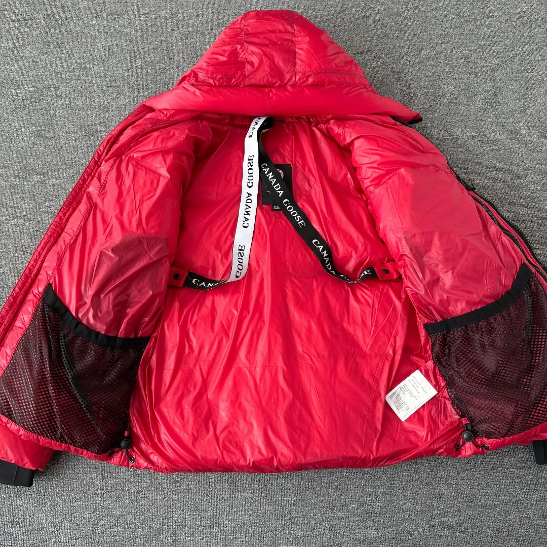 Crofton Hooded Down Puffer Jacket D45024847 — view 9