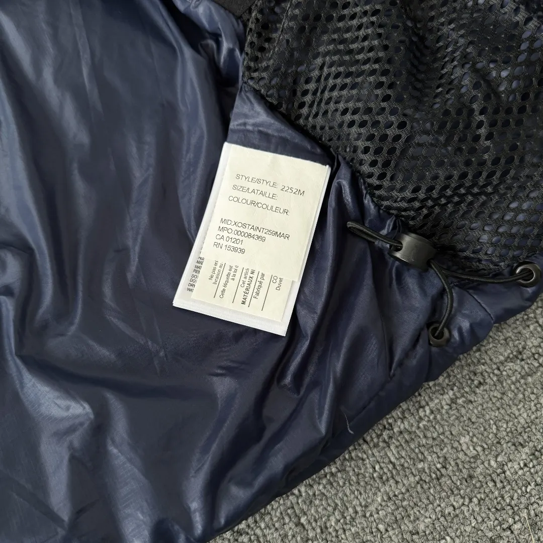 Crofton Hooded Down Puffer Jacket D45024842 — view 8