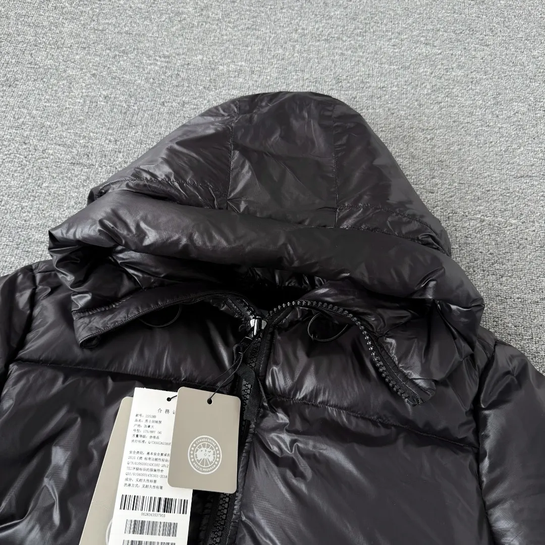Crofton Hooded Down Puffer Jacket D45024843 — view 3