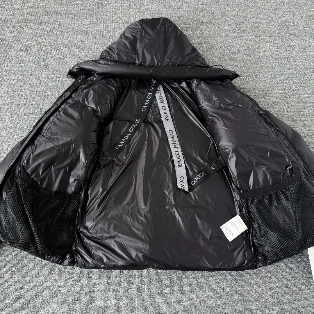Crofton Hooded Down Puffer Jacket D45024844 — view 9