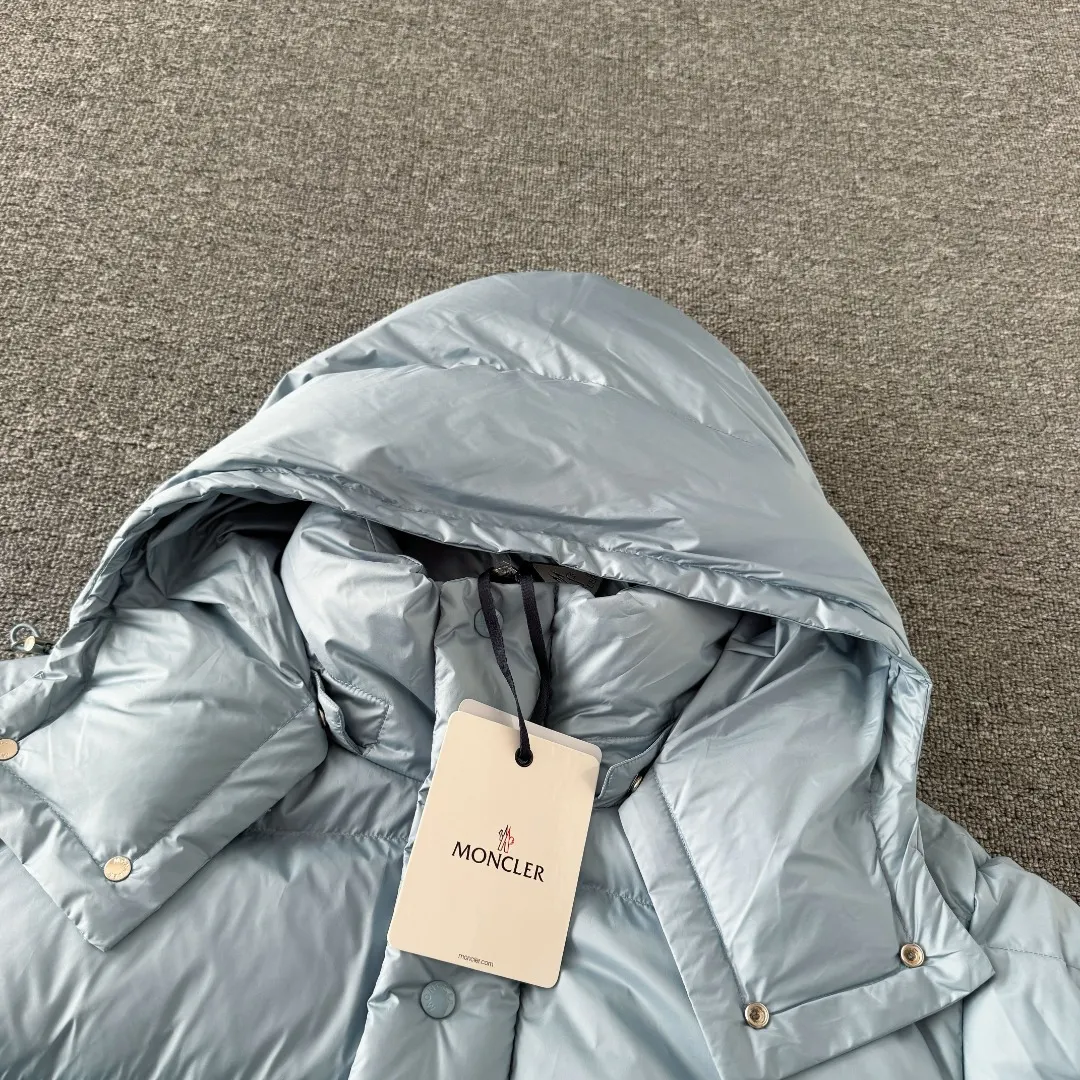 Maya 70th Anniversary Matte Down Jacket D47024780 — view 3