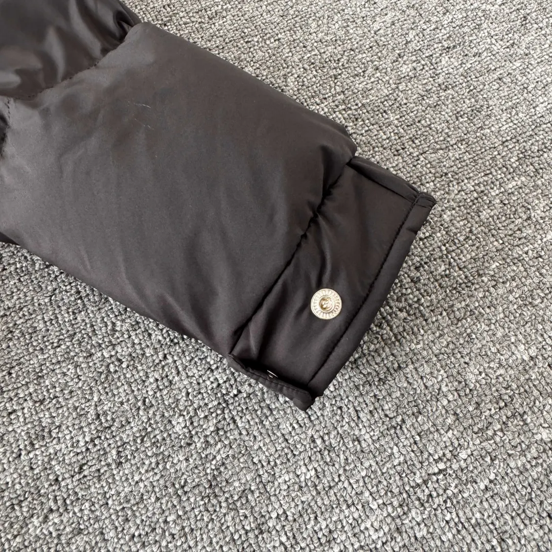 Maya 70th Anniversary Matte Down Jacket D47024784 — view 6