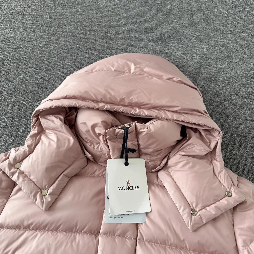 Maya 70th Anniversary Matte Down Jacket D47024782 — view 3
