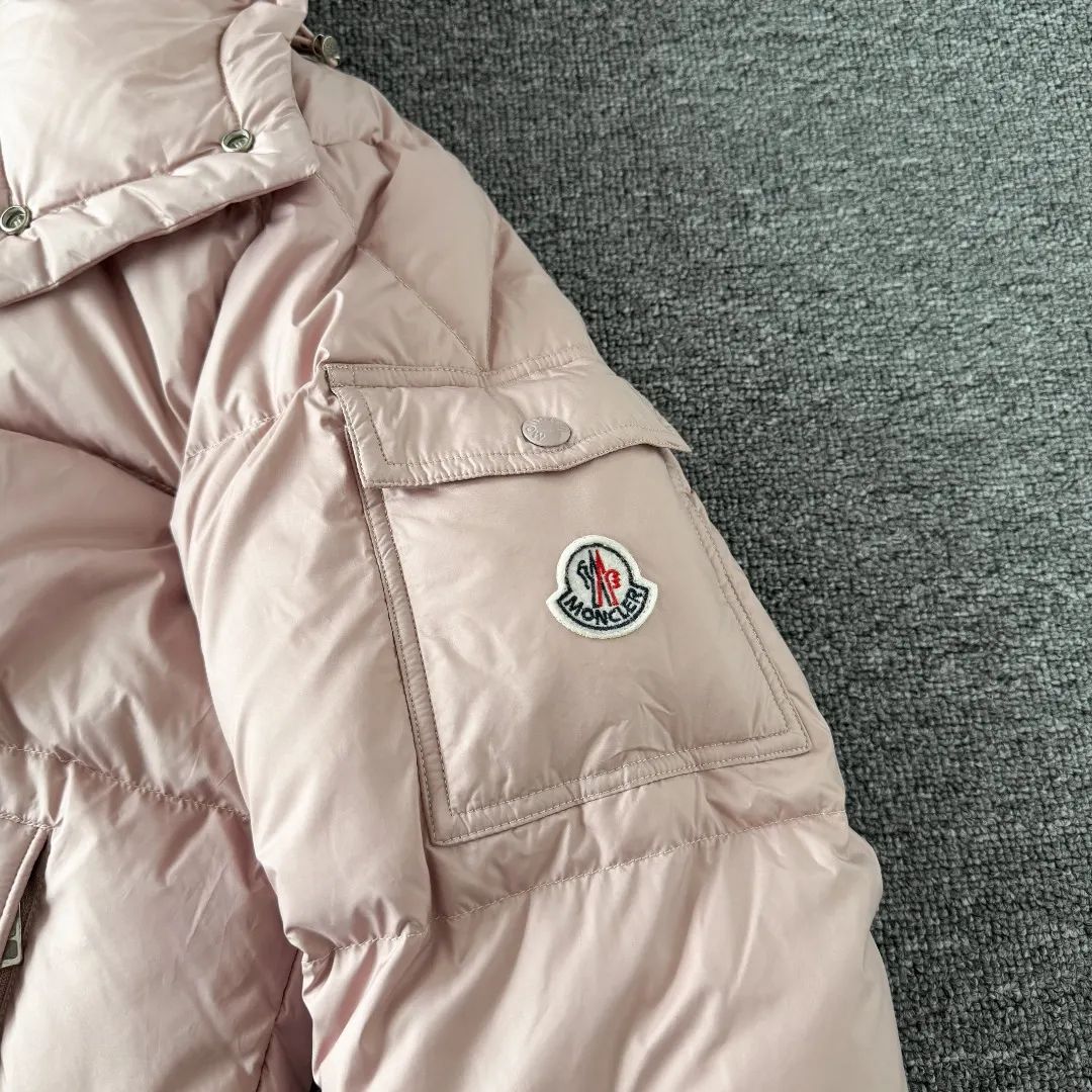 Maya 70th Anniversary Matte Down Jacket D47024782 — view 5