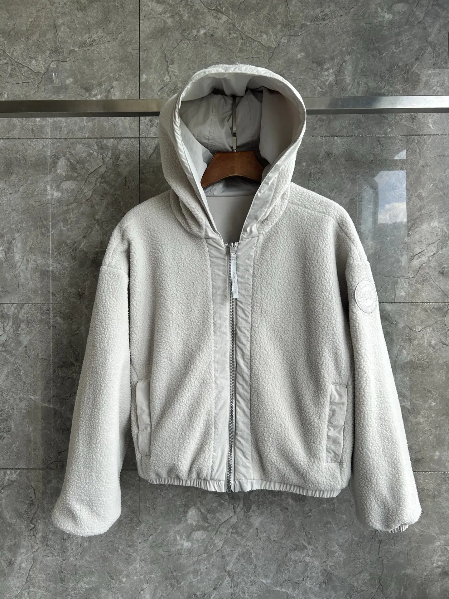 Alberni Reversible Fleece Hooded Jacket D48024080 — view 2