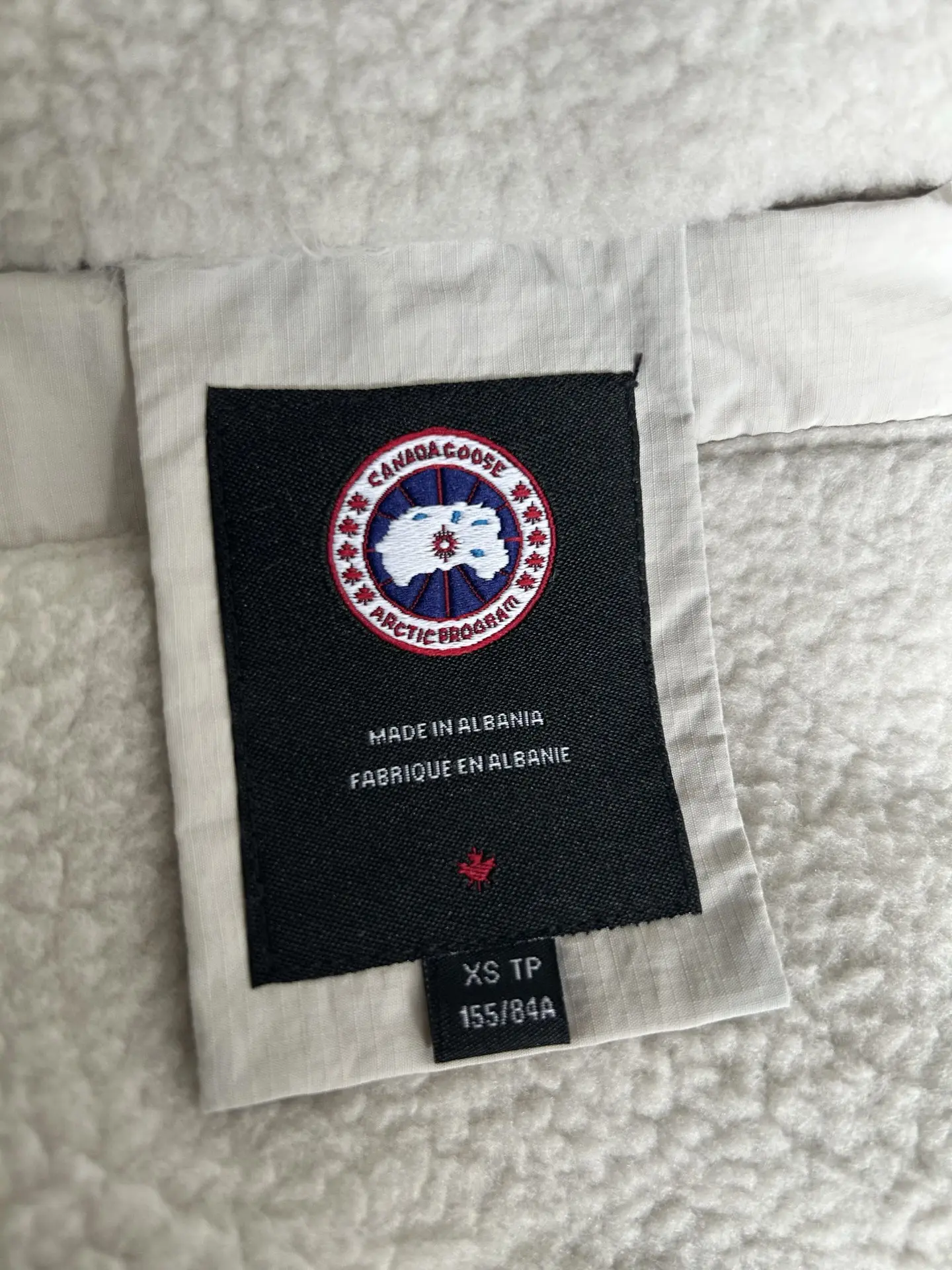 Alberni Reversible Fleece Hooded Jacket D48024080 — view 10