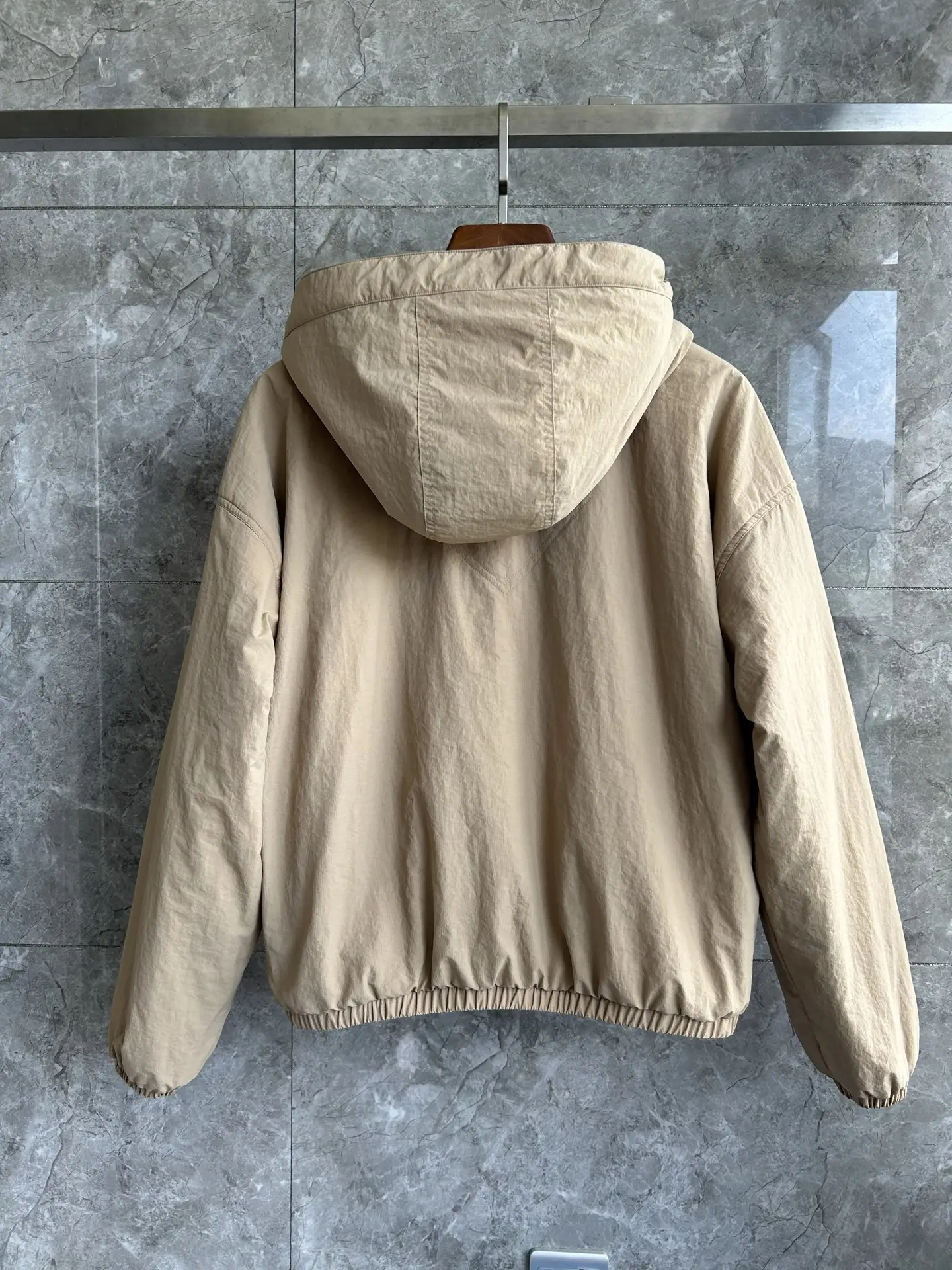 Alberni Reversible Fleece Hooded Jacket D48024083 — view 2