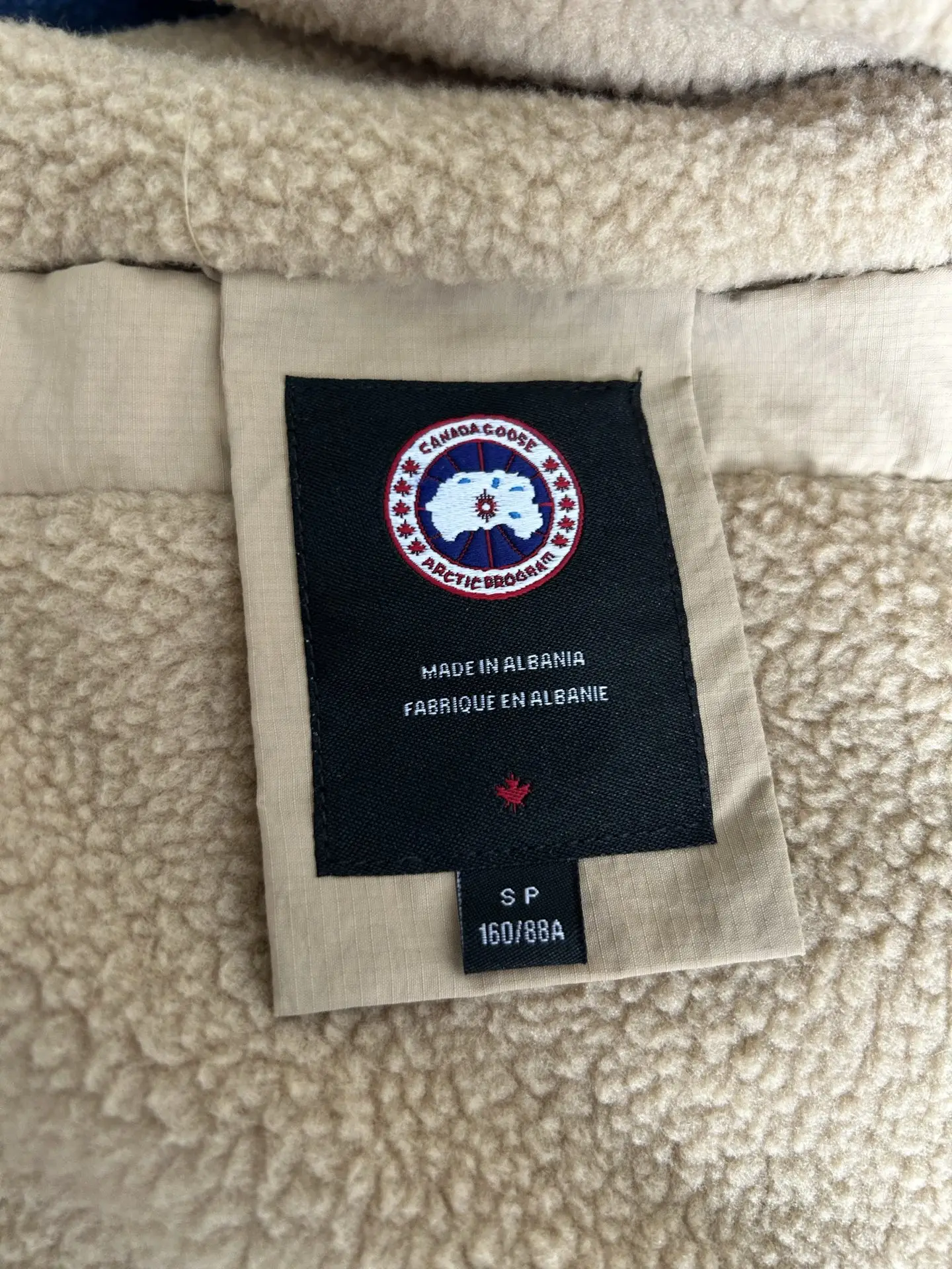 Alberni Reversible Fleece Hooded Jacket D48024083 — view 10