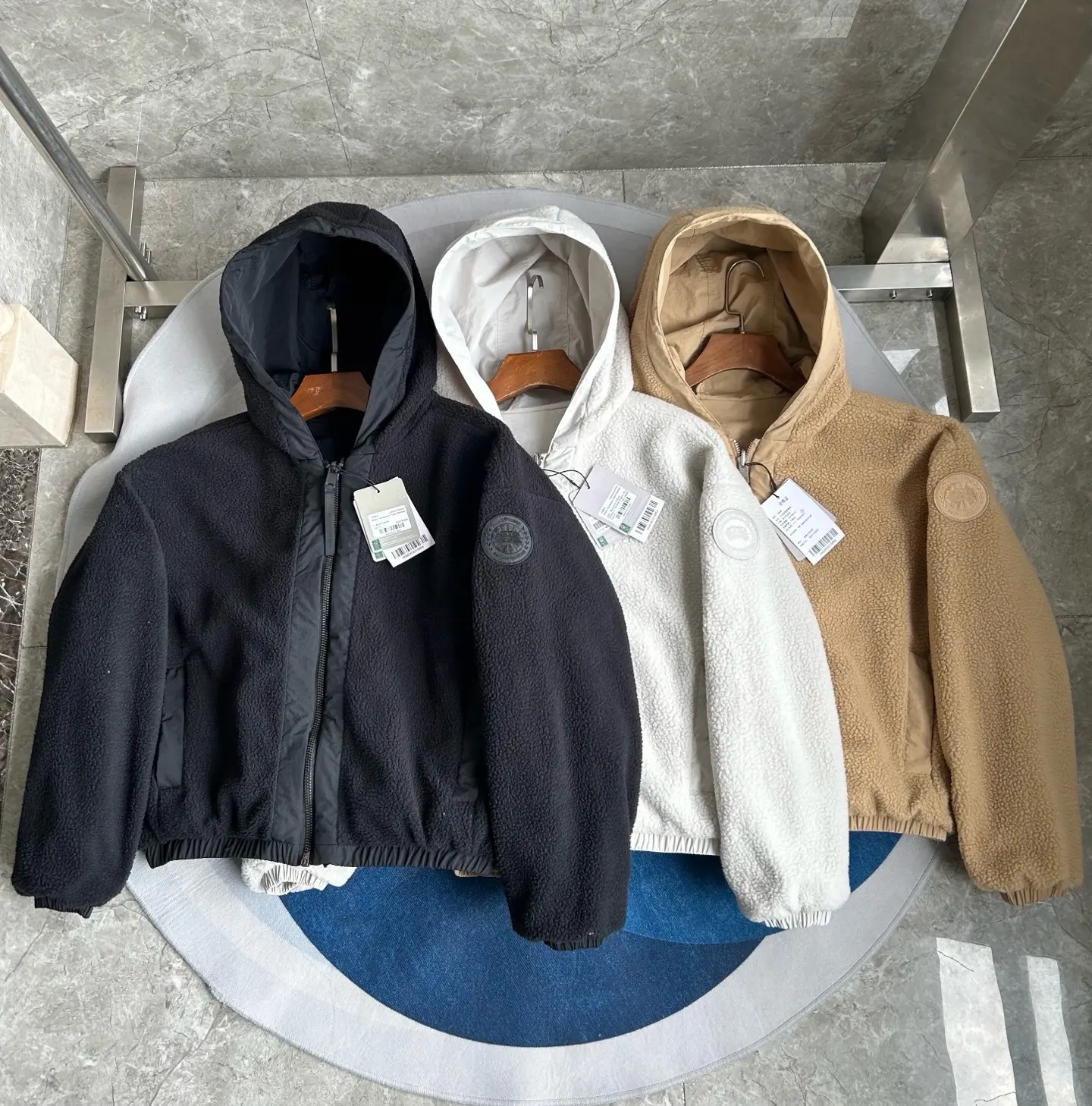 Alberni Reversible Fleece Hooded Bomber Jacket D48024077 — view 9