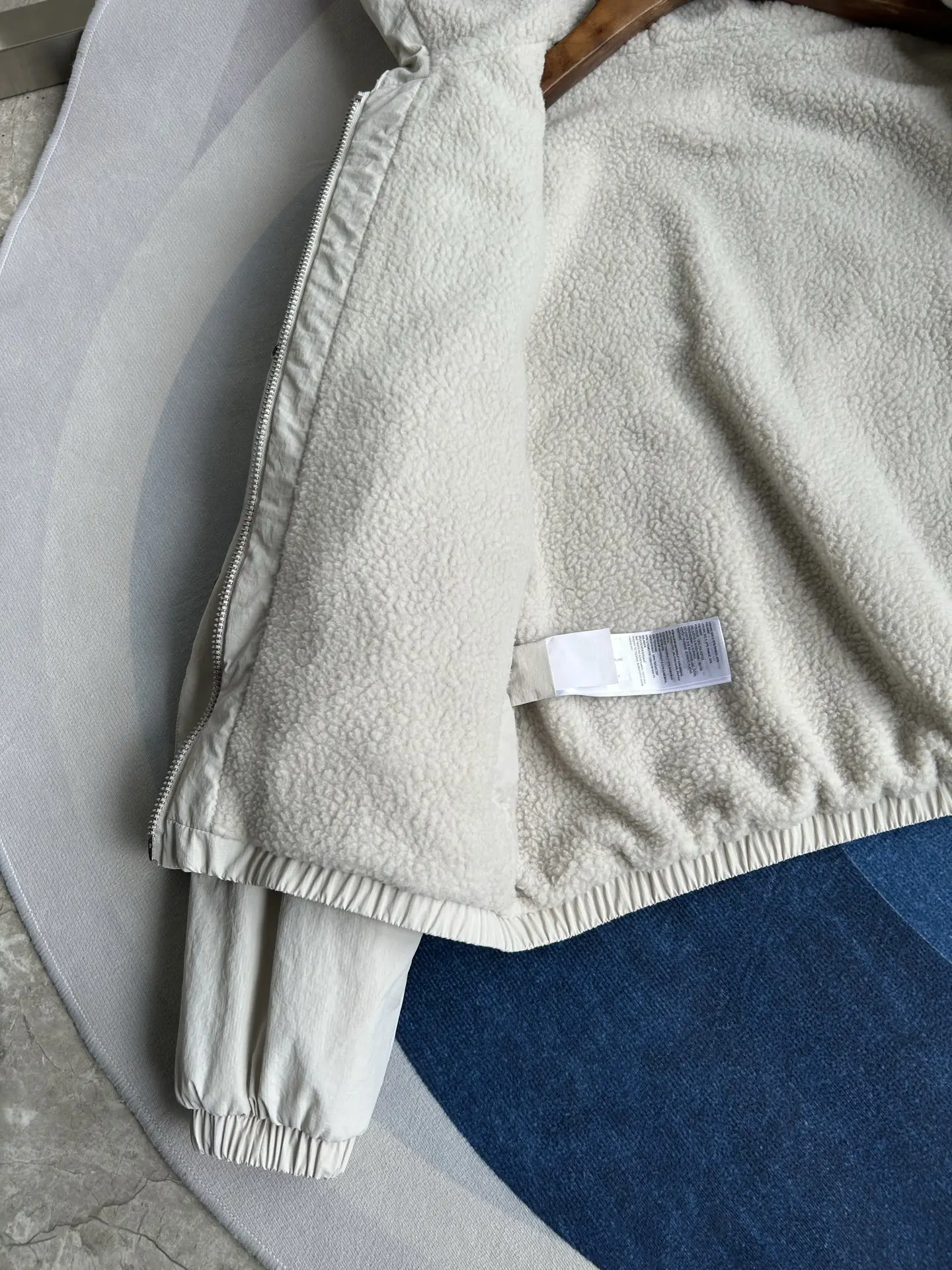 Alberni Reversible Fleece Hooded Jacket D48024081 — view 12