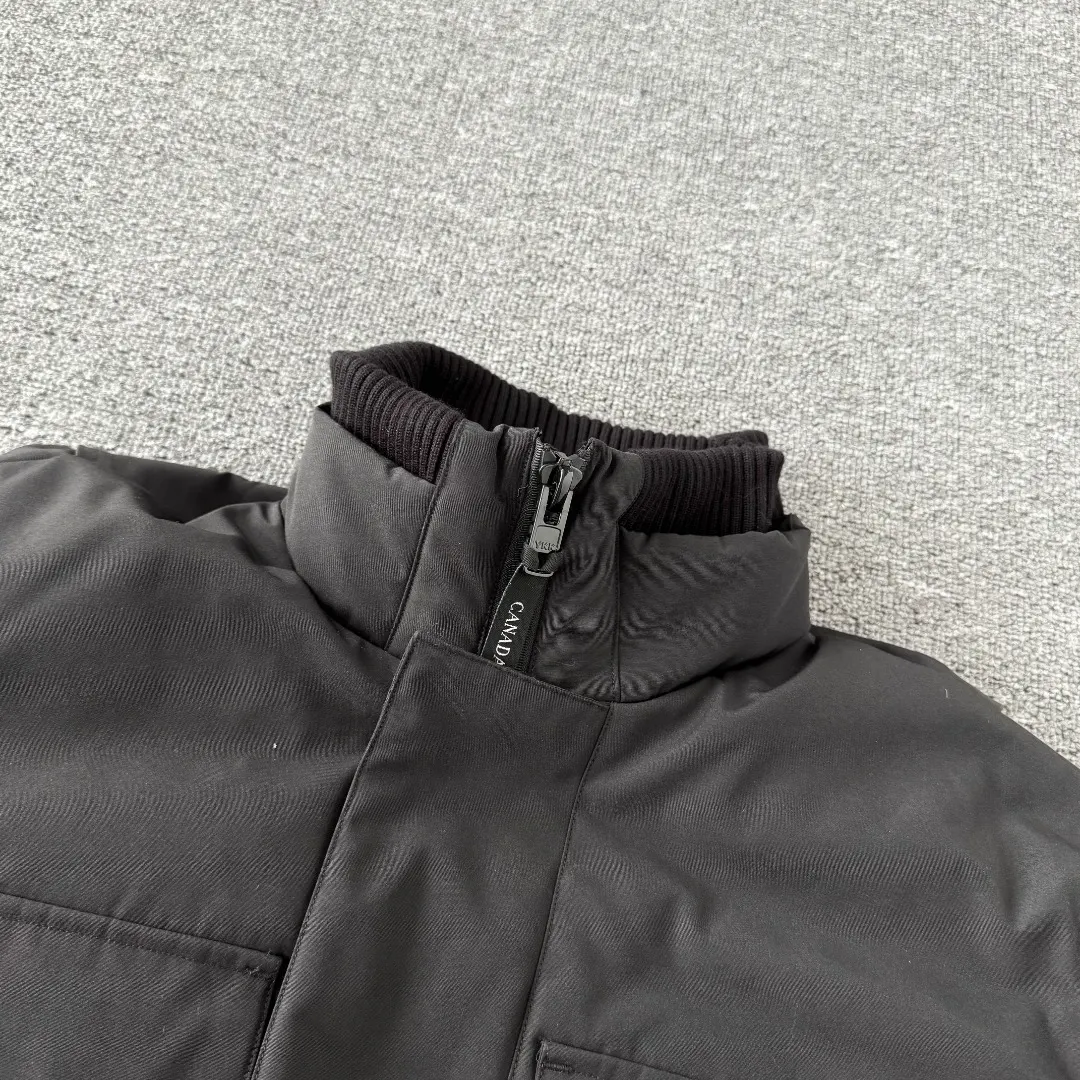 Expedition Down-Filled Puffer Jacket D49024792 — view 3