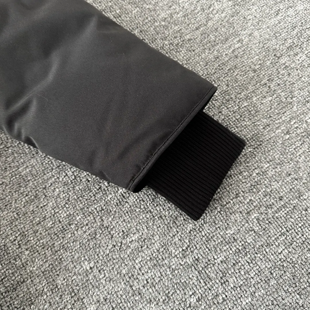 Expedition Down-Filled Puffer Jacket D49024792 — view 5