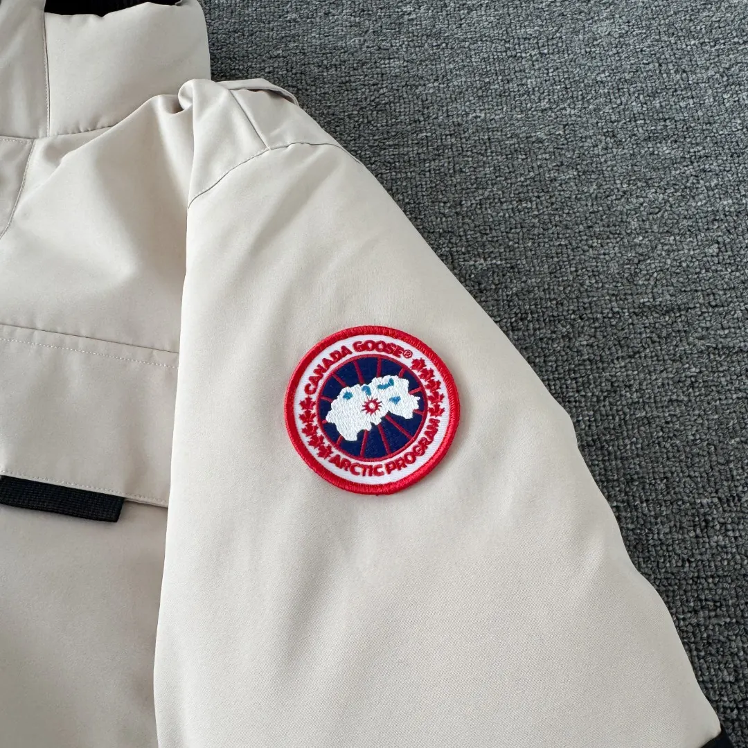 Expedition Down-Filled Puffer Jacket D49024793 — view 5