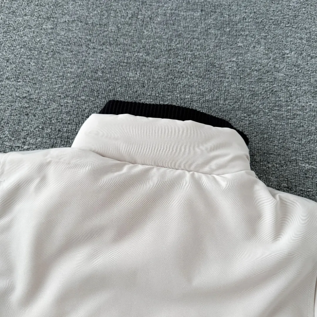 Expedition Down-Filled Puffer Jacket D49024793 — view 12