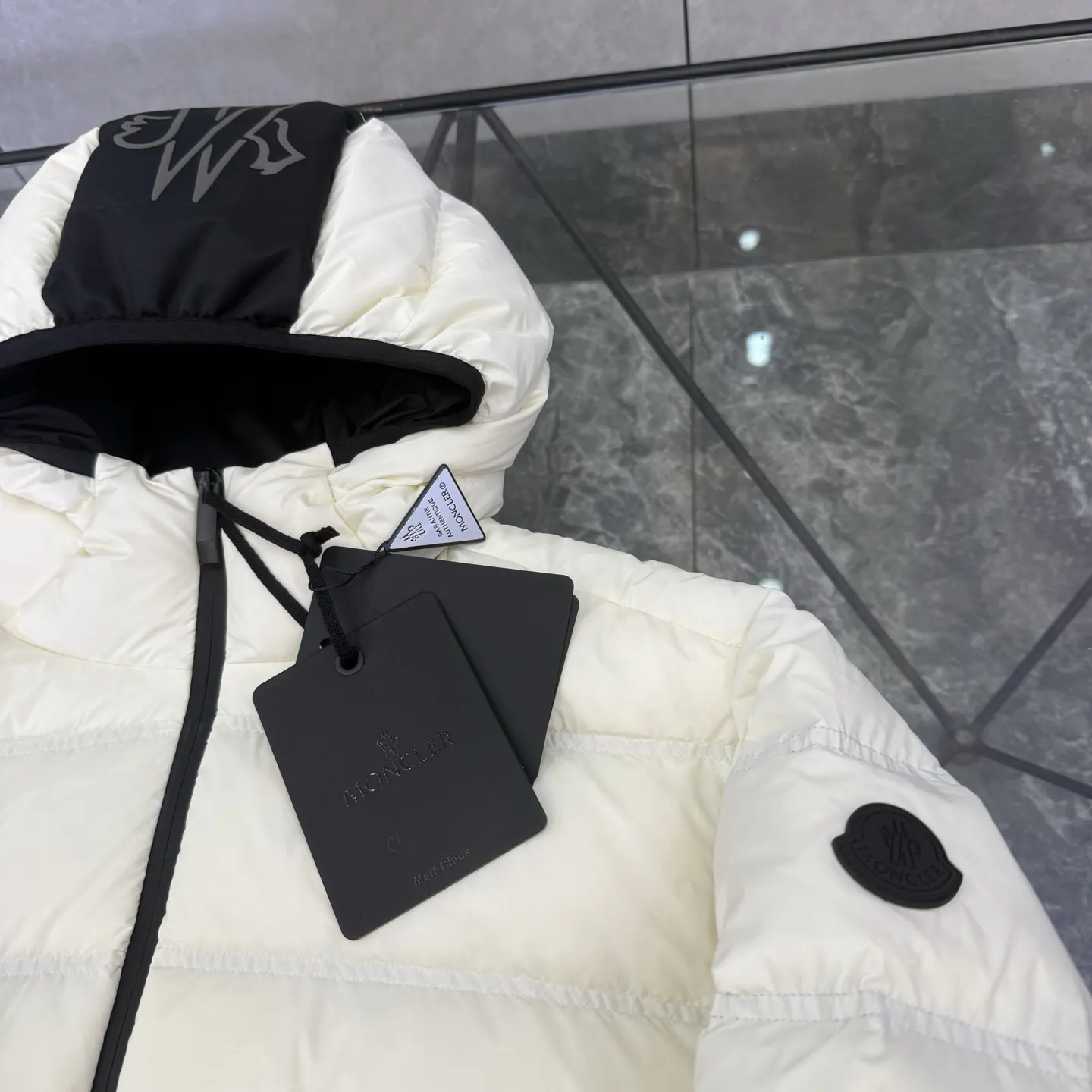 Moncler Gardy Hooded Down Puffer Jacket D51021267 — view 5