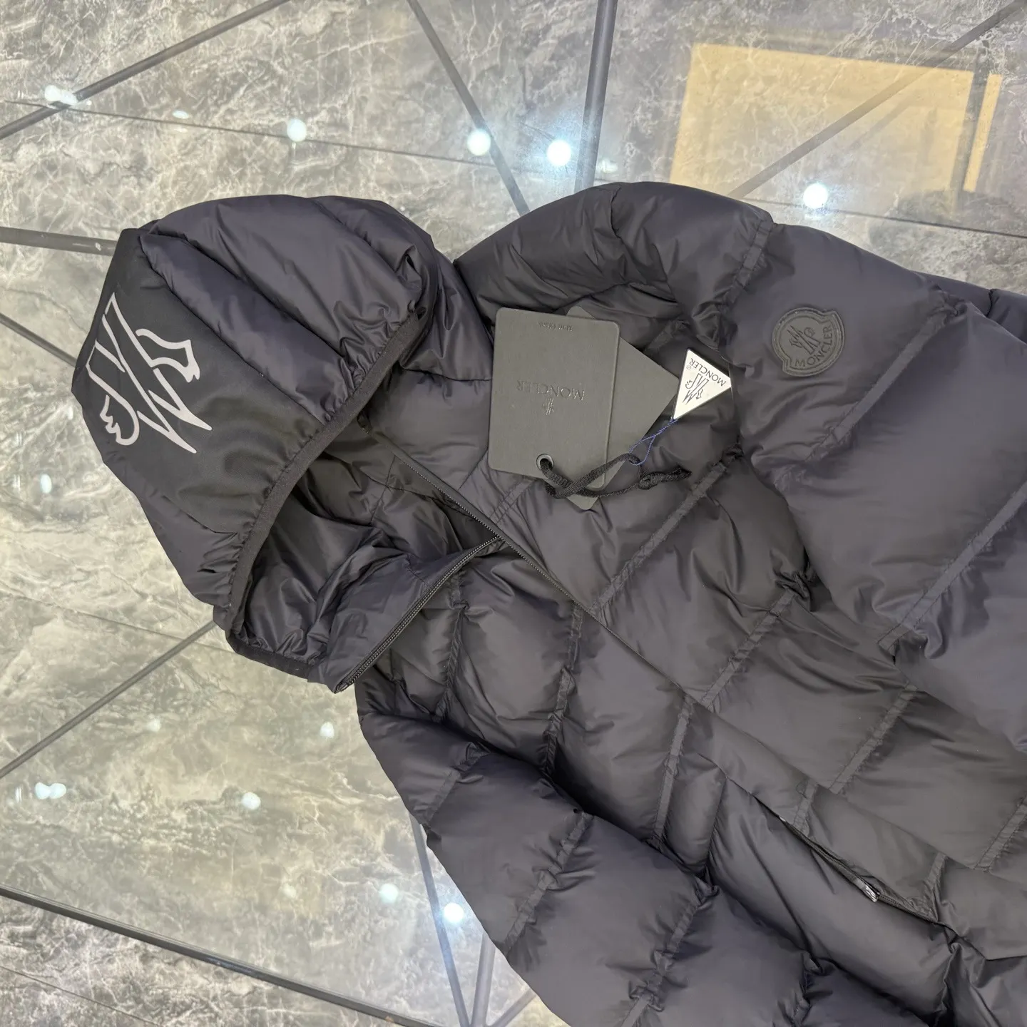 Moncler Gardy Hooded Down Puffer Jacket D51021265 — view 5