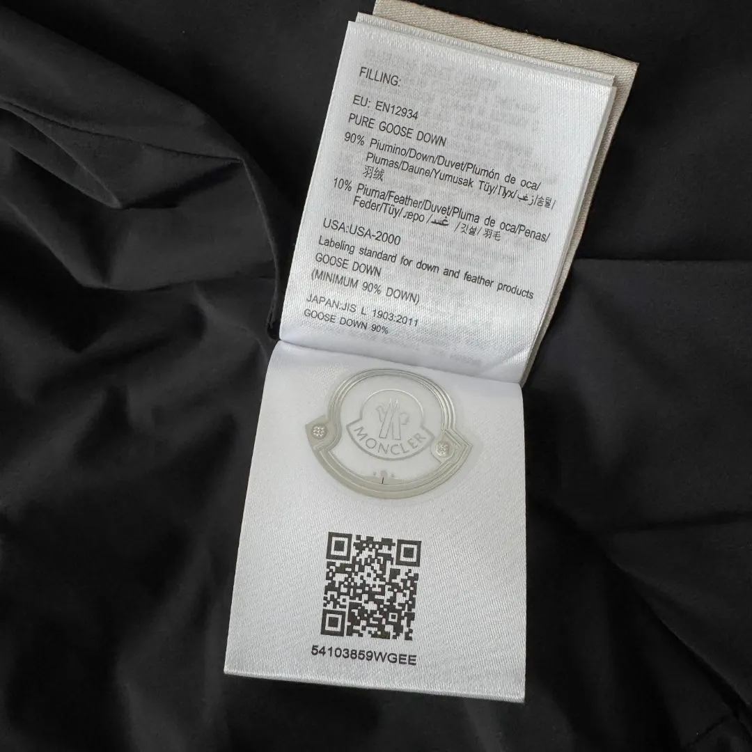Gore-Tex Waterproof Down Puffer Jacket D55024715 — view 10
