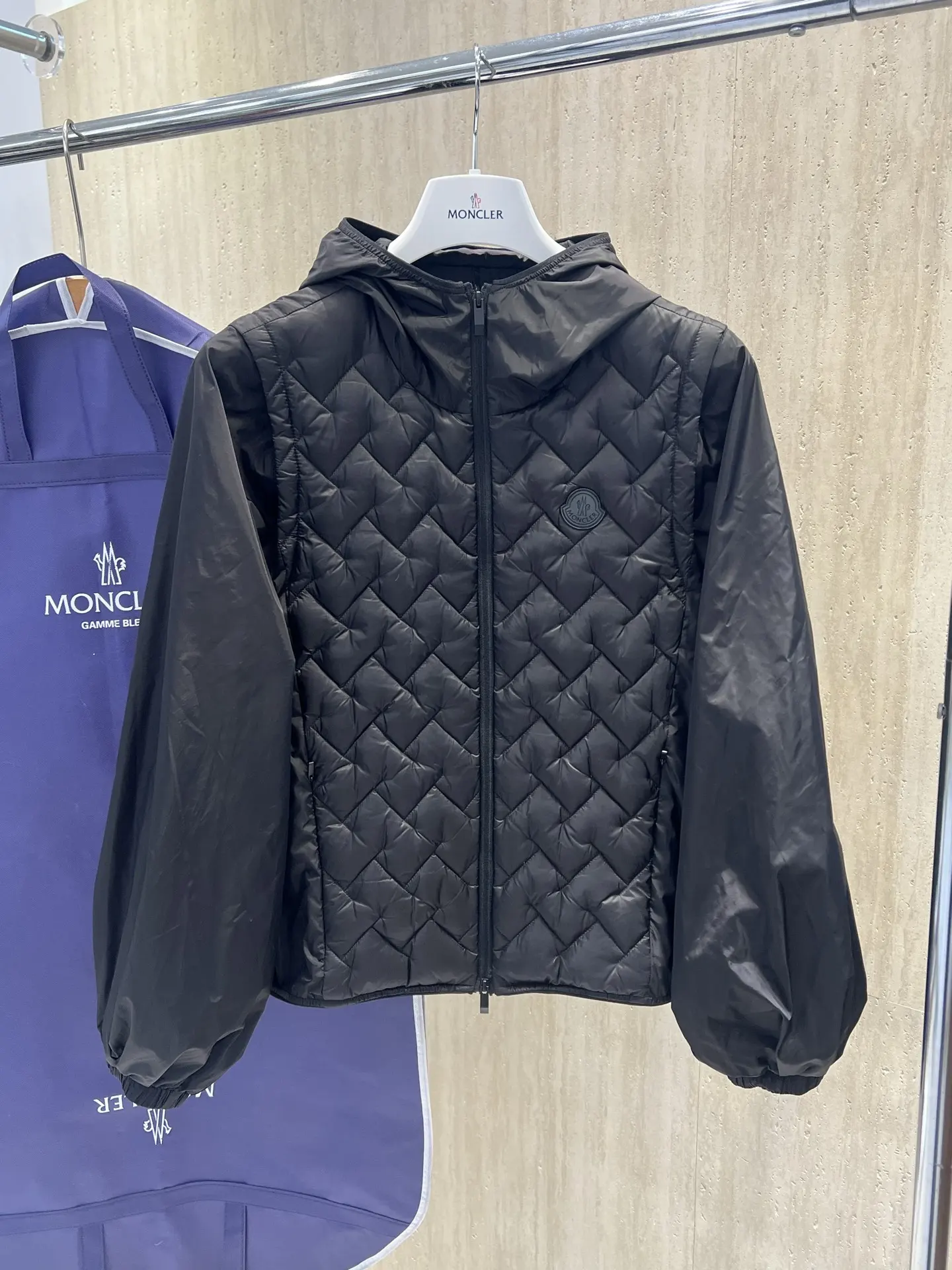 Mirage 2-in-1 Quilted Down Jacket D65021262