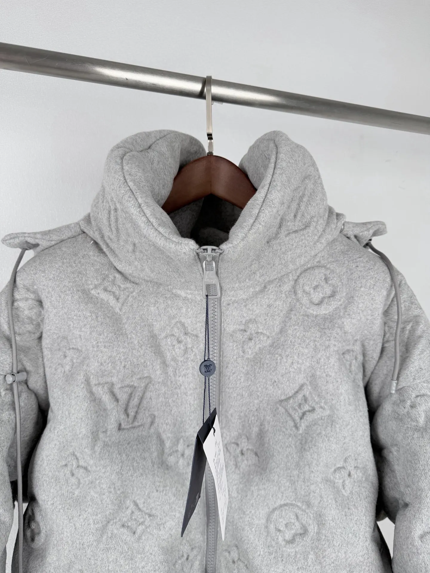 Monogram Embossed Down-Filled Puffer Jacket D72021285 — view 2