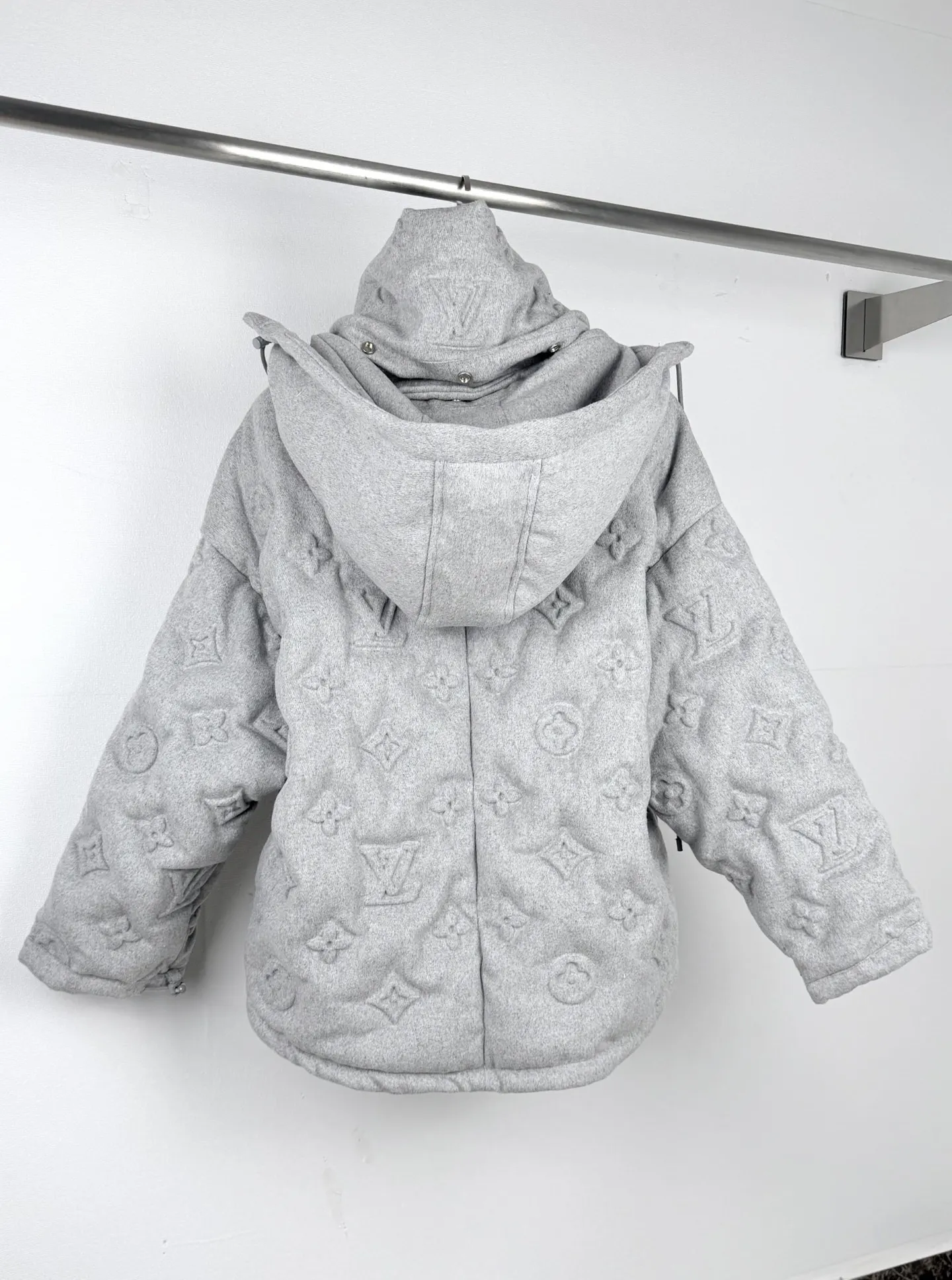 Monogram Embossed Down-Filled Puffer Jacket D72021285 — view 3