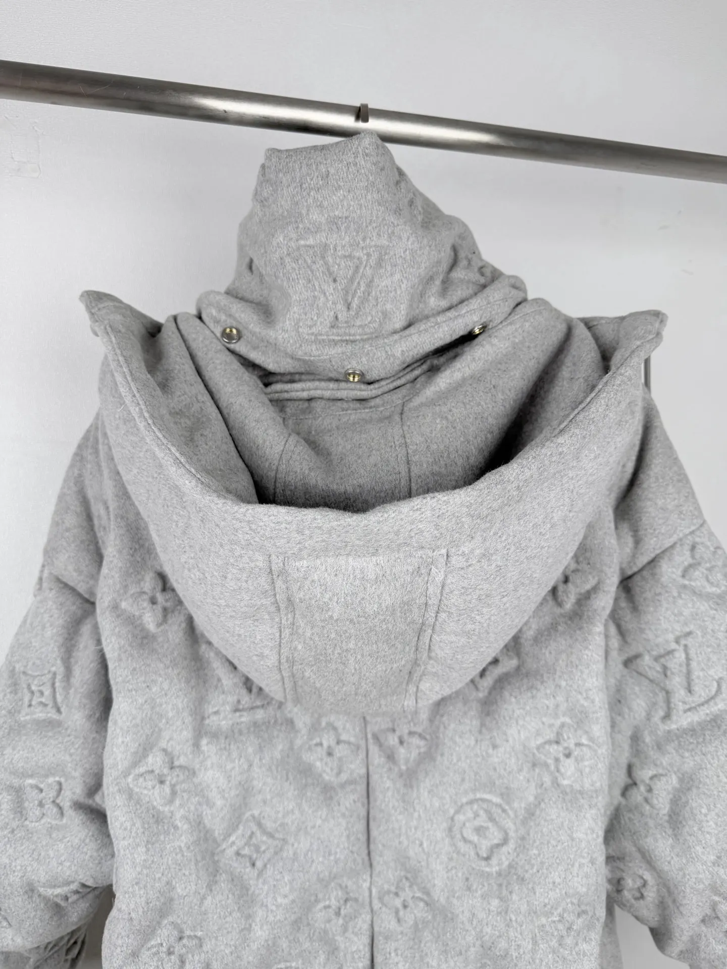 Monogram Embossed Down-Filled Puffer Jacket D72021285 — view 4