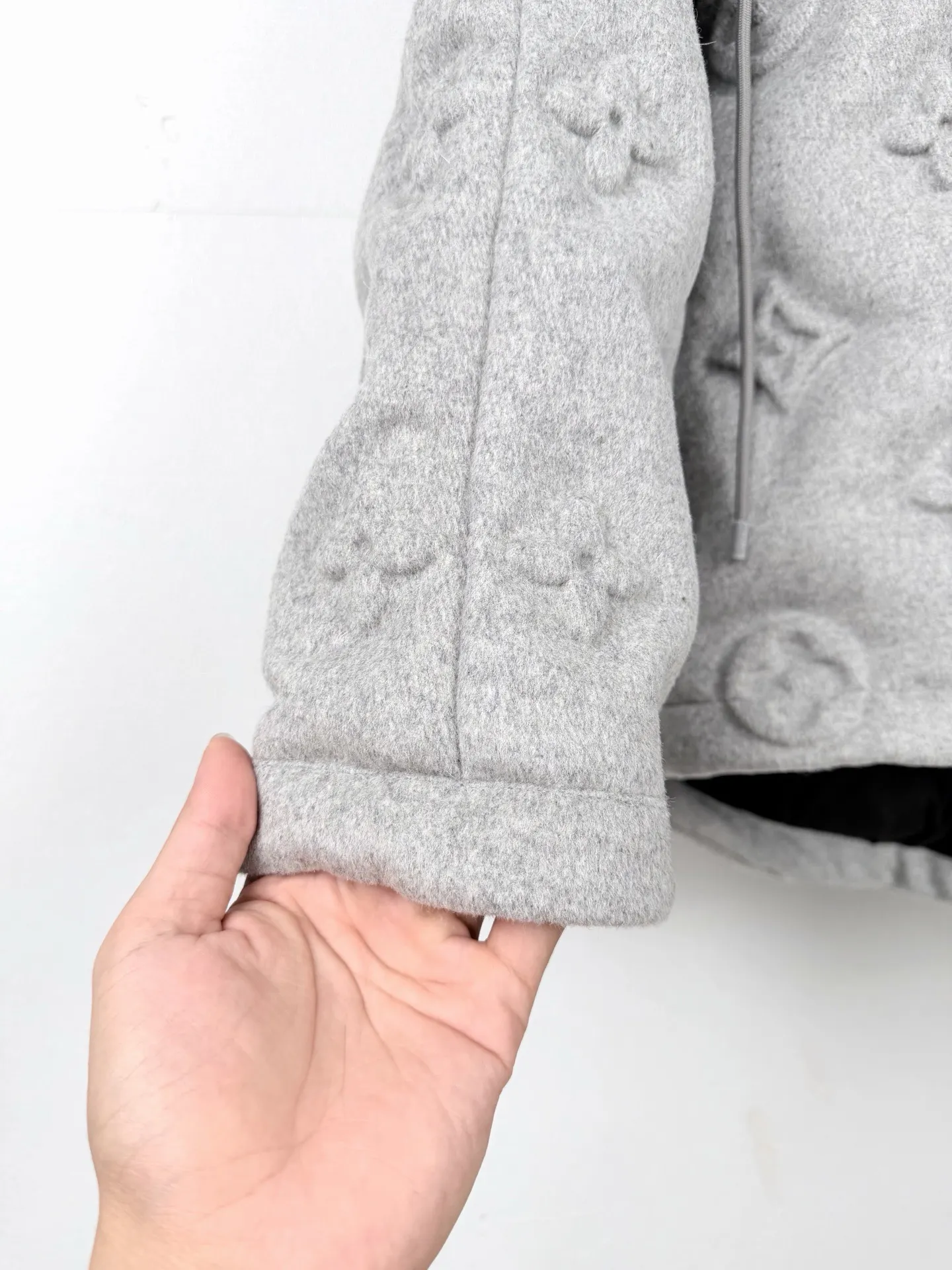 Monogram Embossed Down-Filled Puffer Jacket D72021285 — view 7