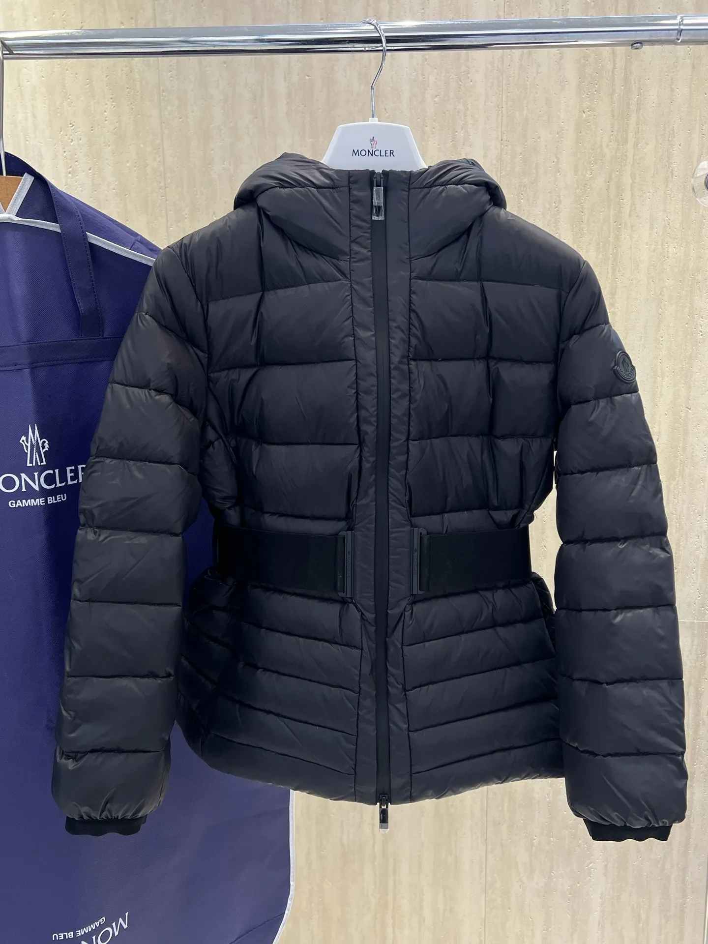 Magnolia Belted Hooded Down Jacket D81021256
