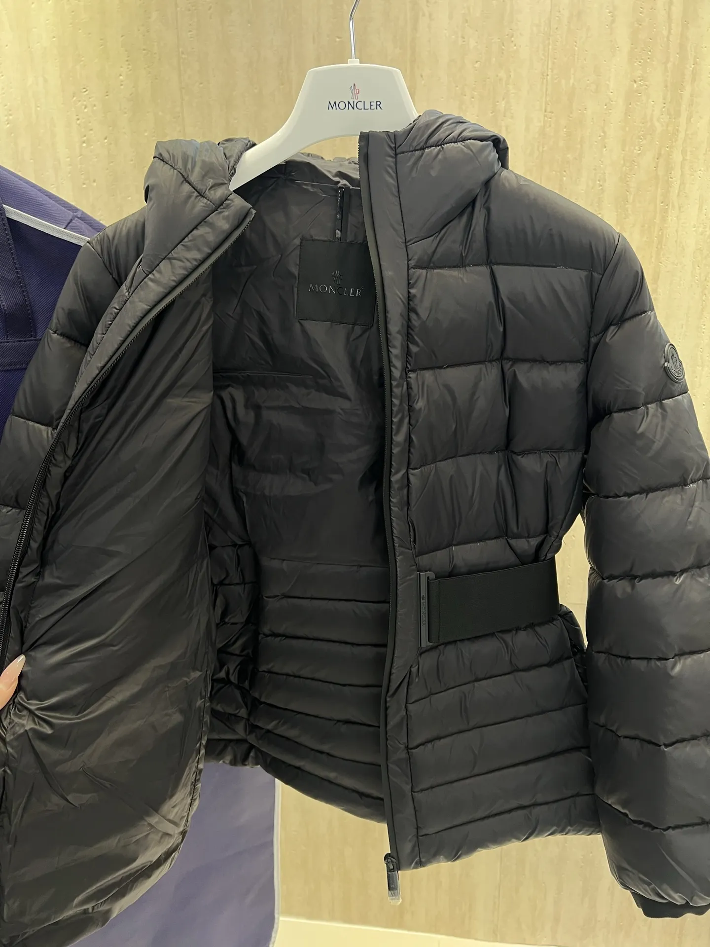 Magnolia Belted Hooded Down Jacket D81021256 — view 7