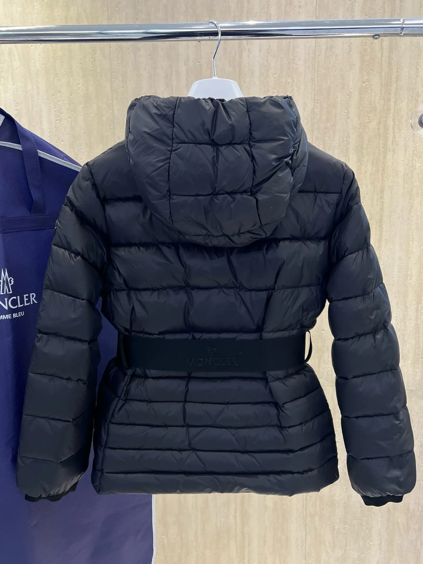Magnolia Belted Hooded Down Jacket D81021256 — view 8