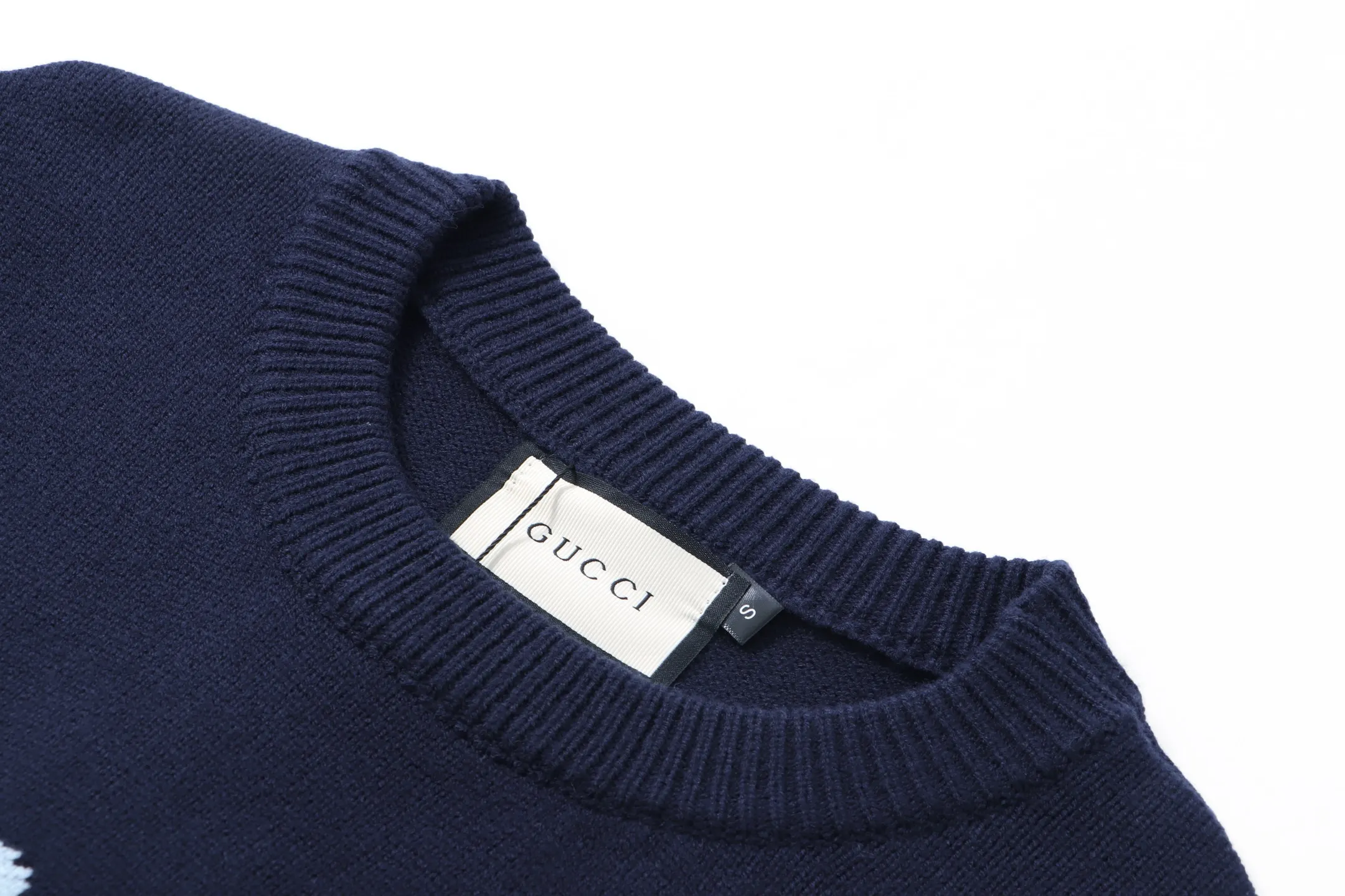 Script Logo Intarsia Knit Sweater D20023417 — view 3
