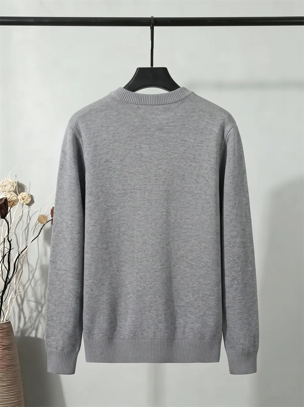 1952 Logo Intarsia Crew-Neck Sweater D20023401 — view 2