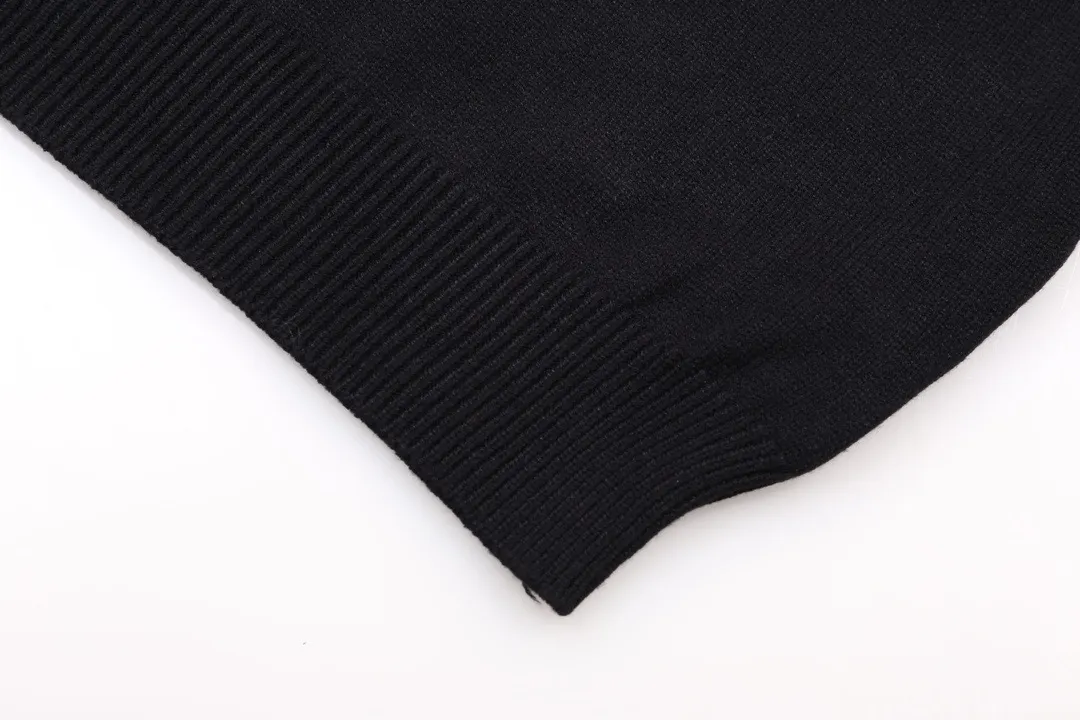 4G Logo Jacquard Crew-Neck Sweater D20023397 — view 7