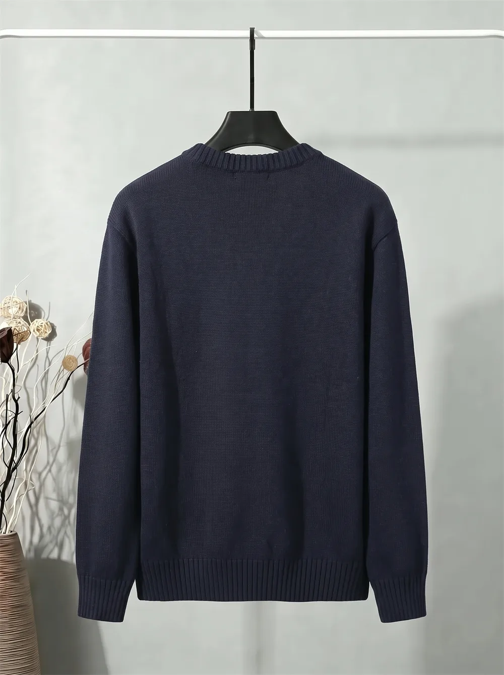 Logo Embroidered Crew-Neck Sweater D20023388 — view 2
