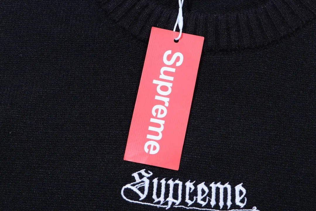 Logo Embroidered Crew-Neck Sweater D20023388 — view 4