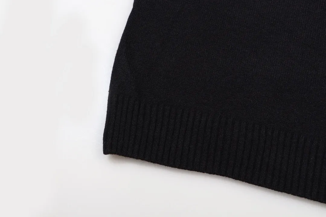 Logo Embroidered Crew-Neck Sweater D20023388 — view 5