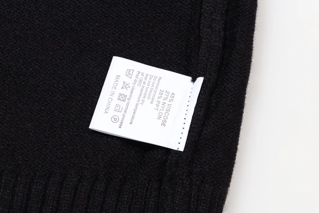 Logo Embroidered Crew-Neck Sweater D20023388 — view 6