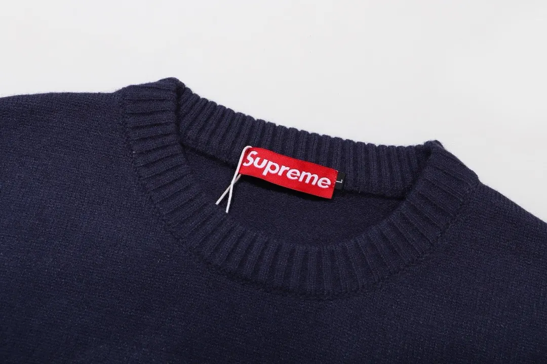 Embroidered Logo Crew-Neck Sweater D20023386 — view 4