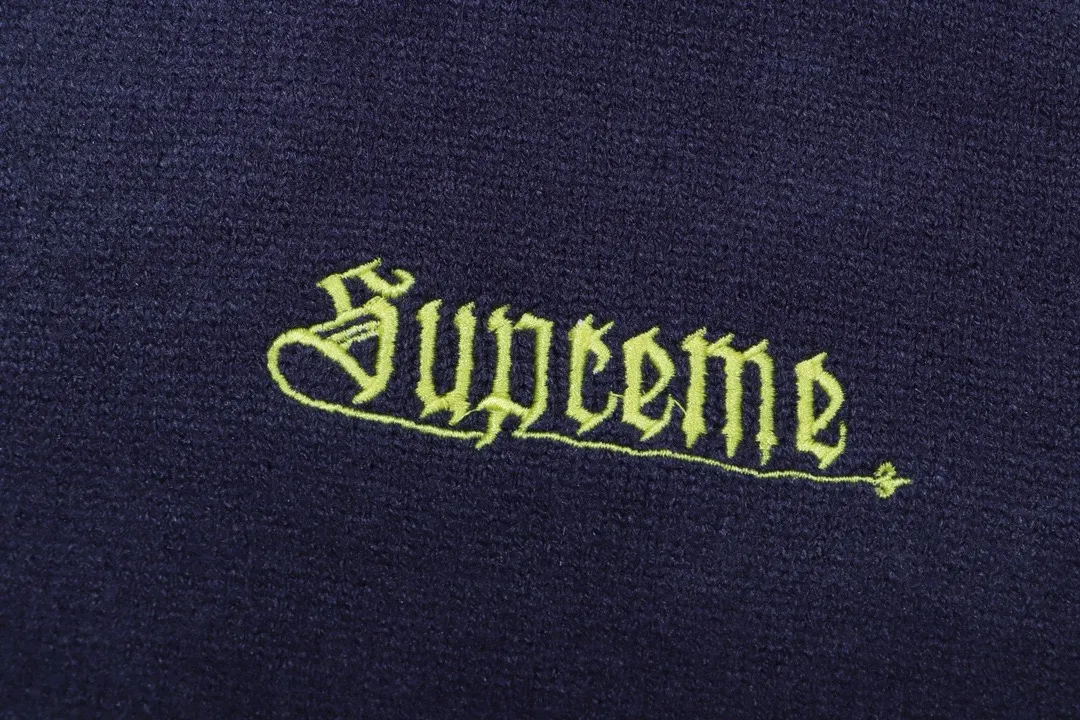 Embroidered Logo Crew-Neck Sweater D20023386 — view 6