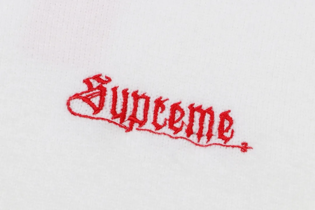 Supreme Embroidered Logo Crew-Neck Sweater D20023387 — view 3