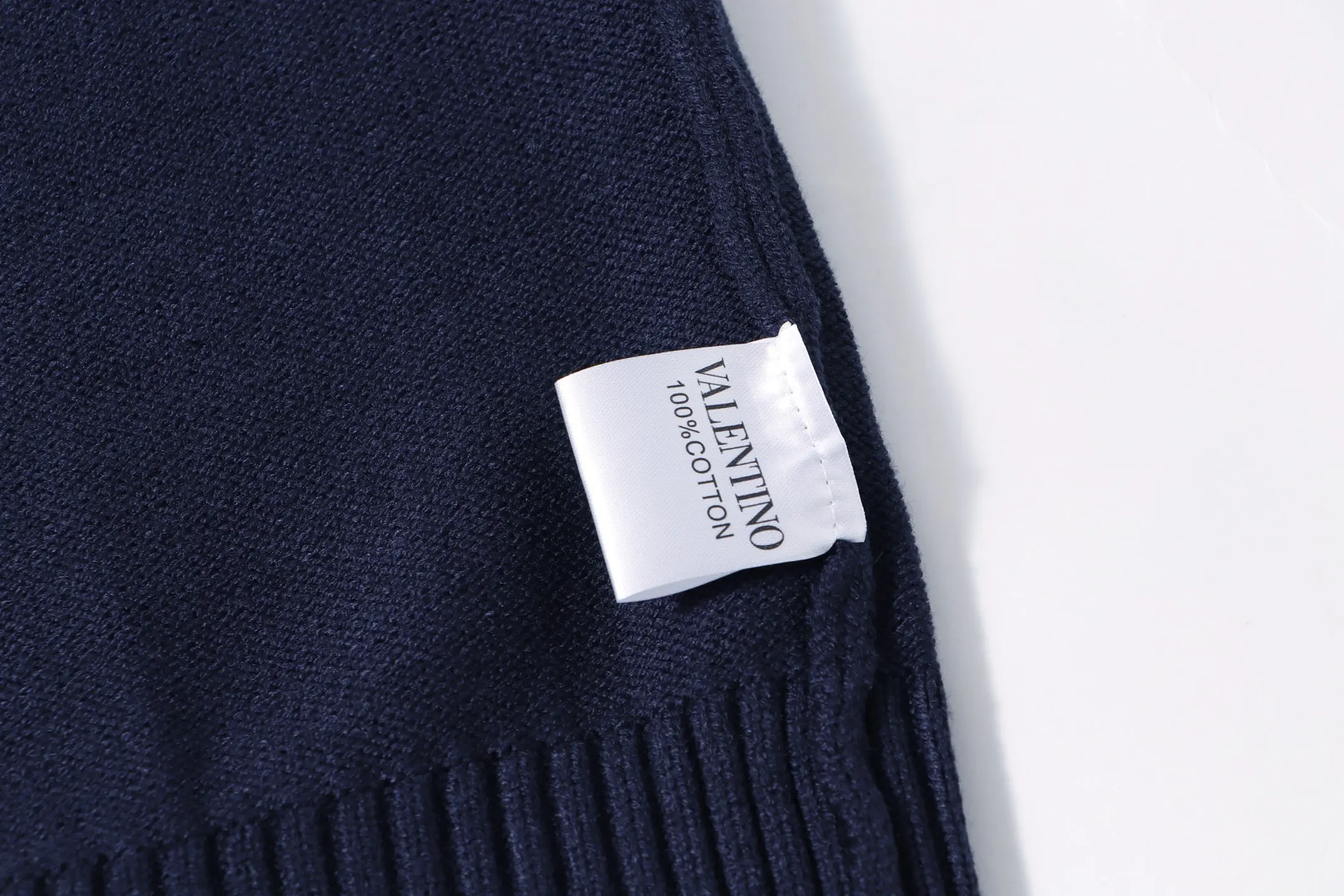 Chez Valentino Logo Intarsia Knit Sweater D20023416 — view 7
